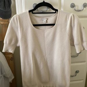 It’s a EST. 1946 Tee (not sure what the specific brand is)